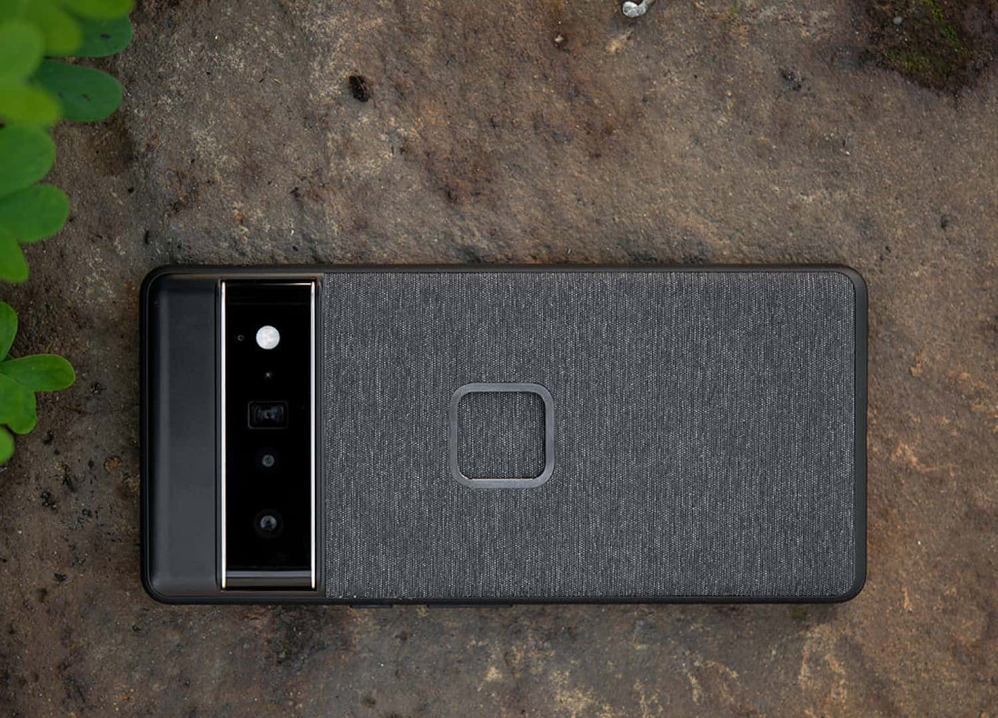 Peak Design Mobile Everyday Fabric Case for Google Pixel 7 Pro – Charcoal