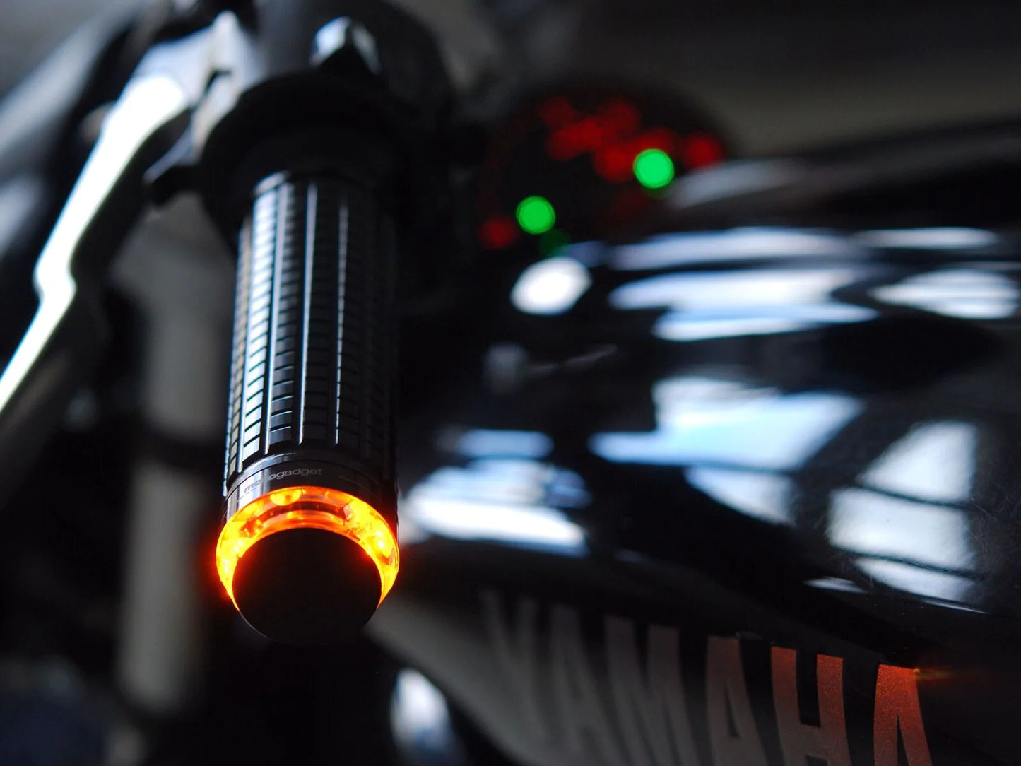 MOTOGADGET M-BLAZE DISC RIGHT BLACK (HANDLE BAR TURN SIGNAL)