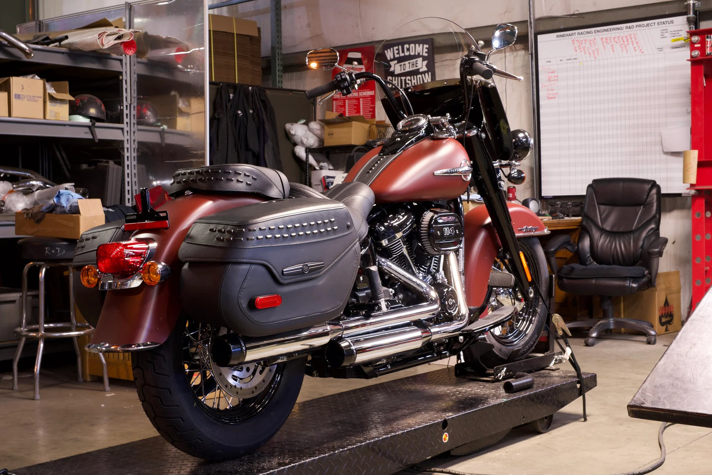 RINEHART 2018 MILWAUKEE EIGHT - 107 HERITAGE CLASSIC - 3.5" SLIP-ONS CHROME WITH CHROME END CAPS