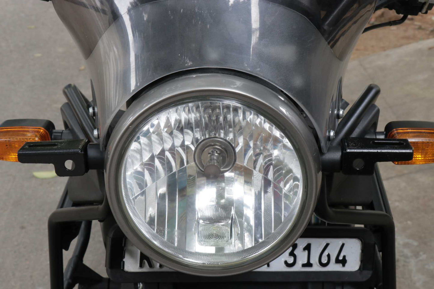 Maddog Universal Headlight Clamp