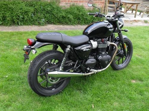 NORMAN HYDE TOGA PEASHOOTER EXHAUSTS FOR THE STREET TWIN 900