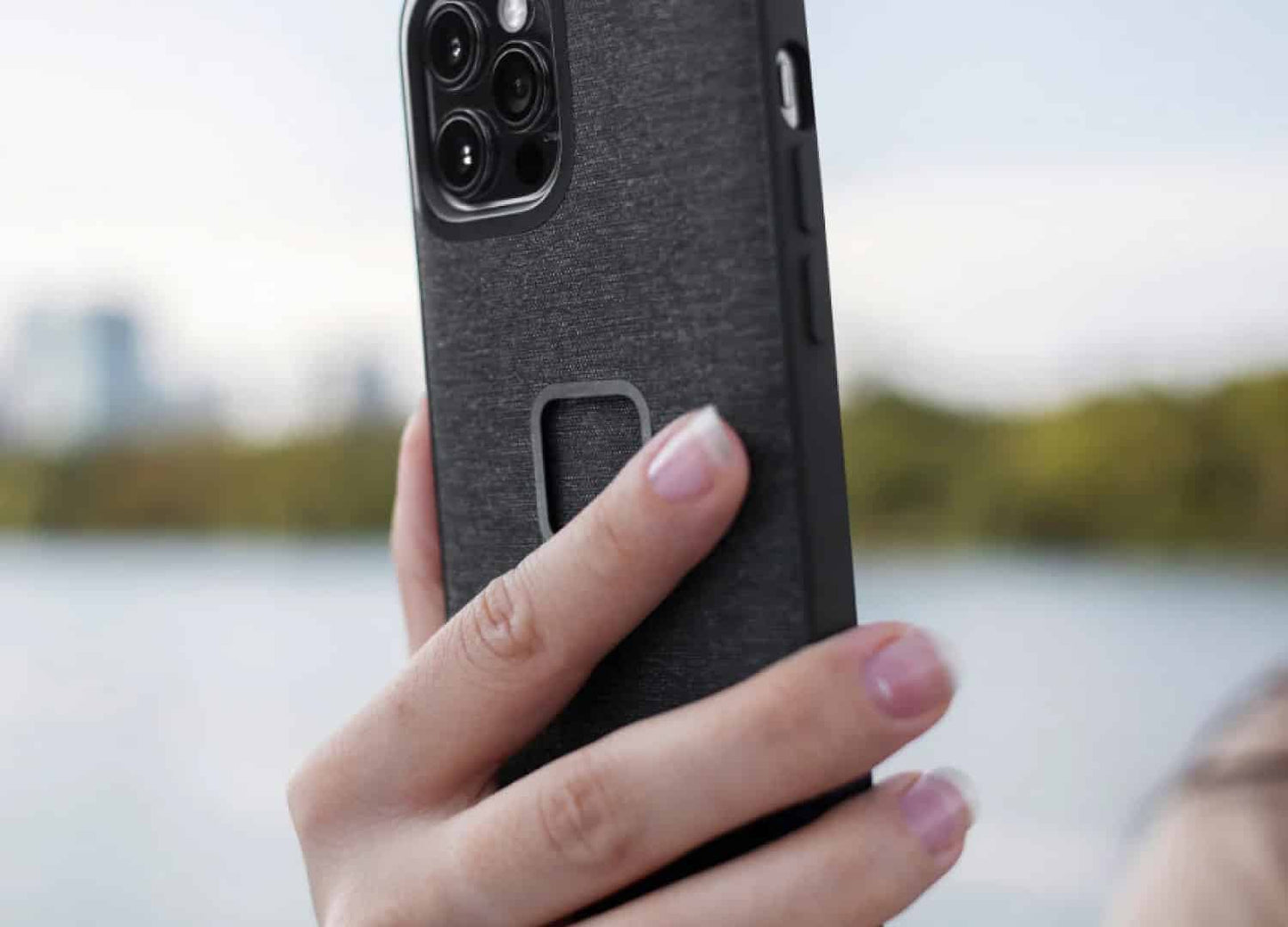 Peak Design Mobile Everyday Fabric Case for iPhone 14 Pro – Charcoal