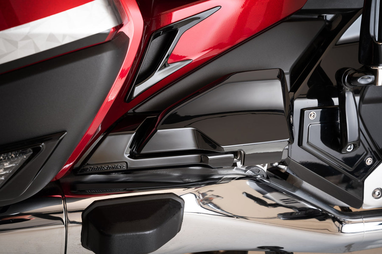GOLDSTRIKE PASSENGER FLOORBOARD COVERS BY TWINART