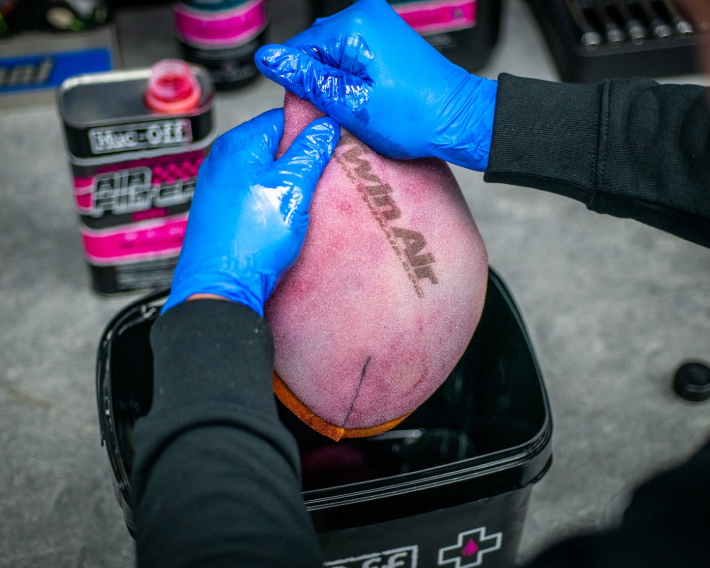 Muc-Off Motorcycle Air Filter Oil – 1L