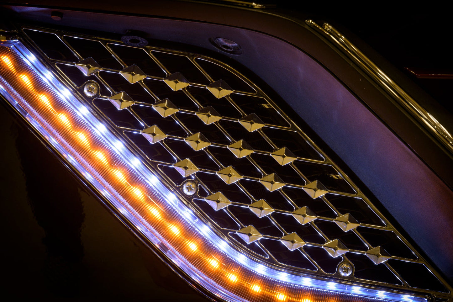 GOLDSTRIKE LED LIGHTED RADIATOR GRILL PANELS GL1800 BY TWINART