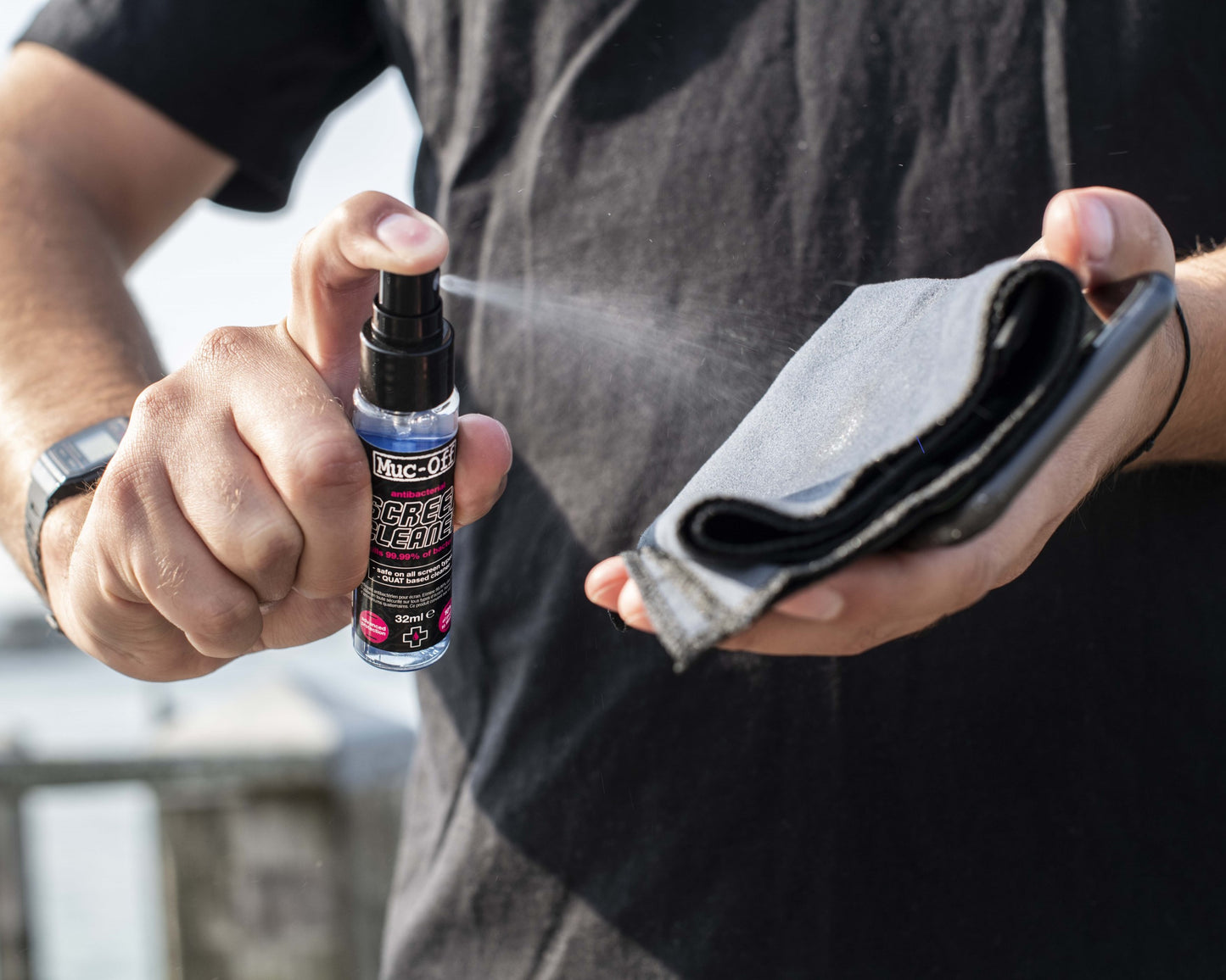 Muc-Off Antibacterial Screen Cleaner – 32ml