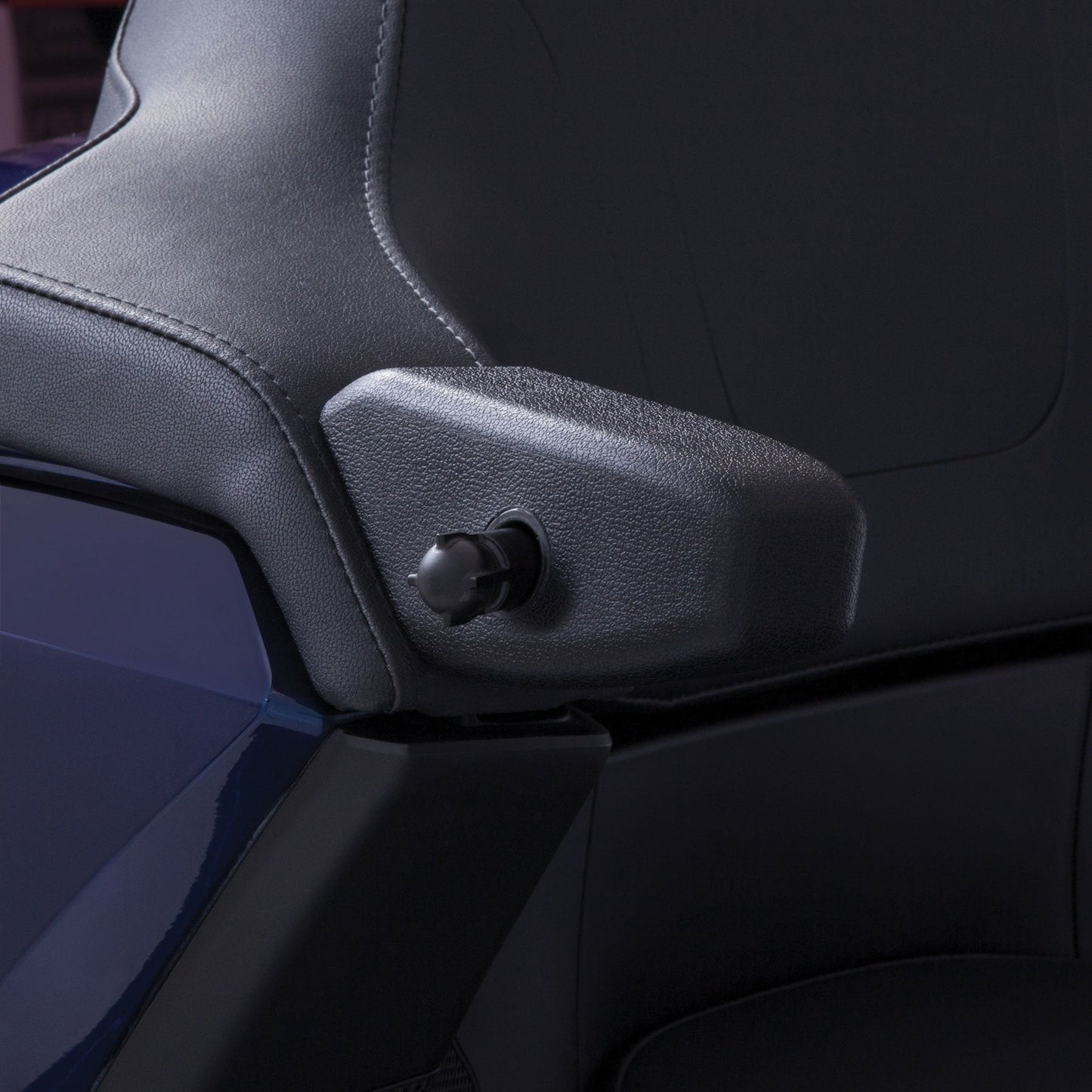 GOLDSTRIKE PASSENGER ARMRESTS KIT FOR 2018-NEWER GOLD WINGS