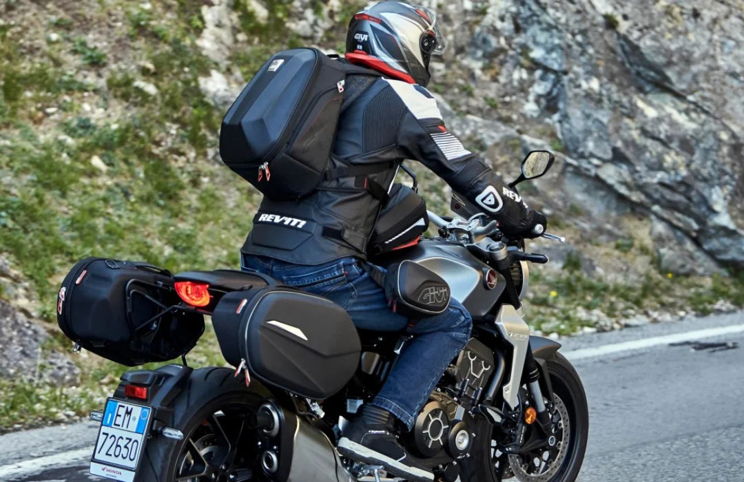 GIVI ST602B 4LTR TANKLOCK TANK BAG