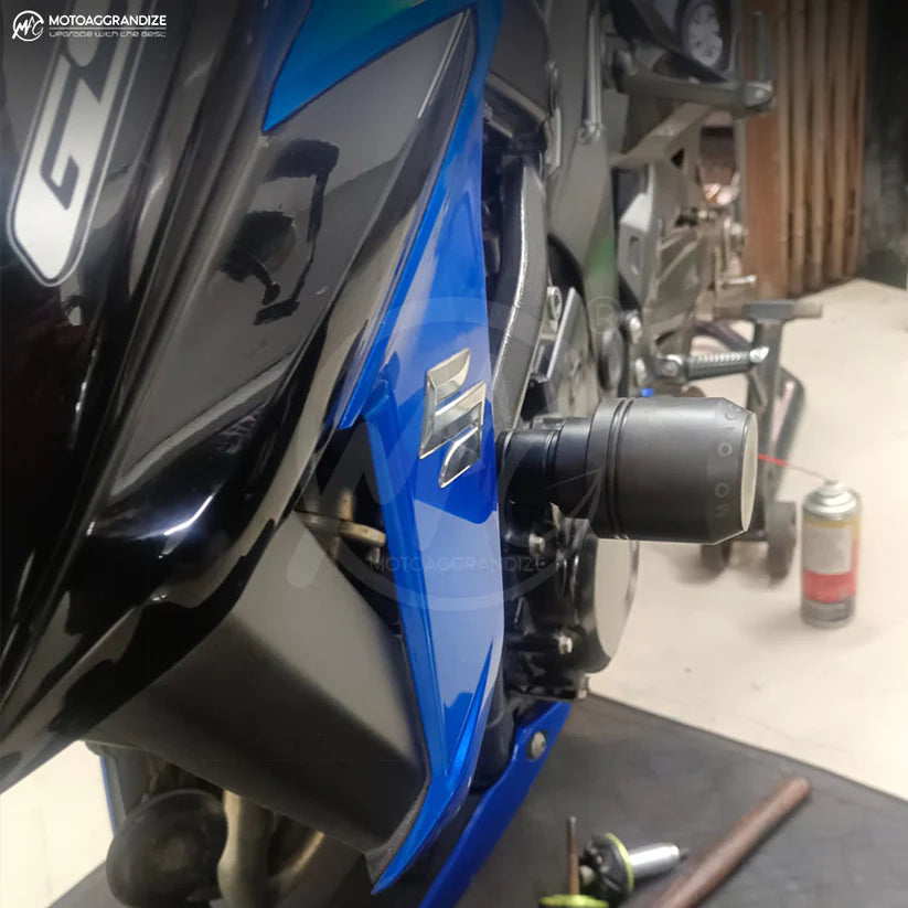 Motoaggrandize Frame Sliders / Crash Protectors for Suzuki GSX 750 | GSX-S 750
