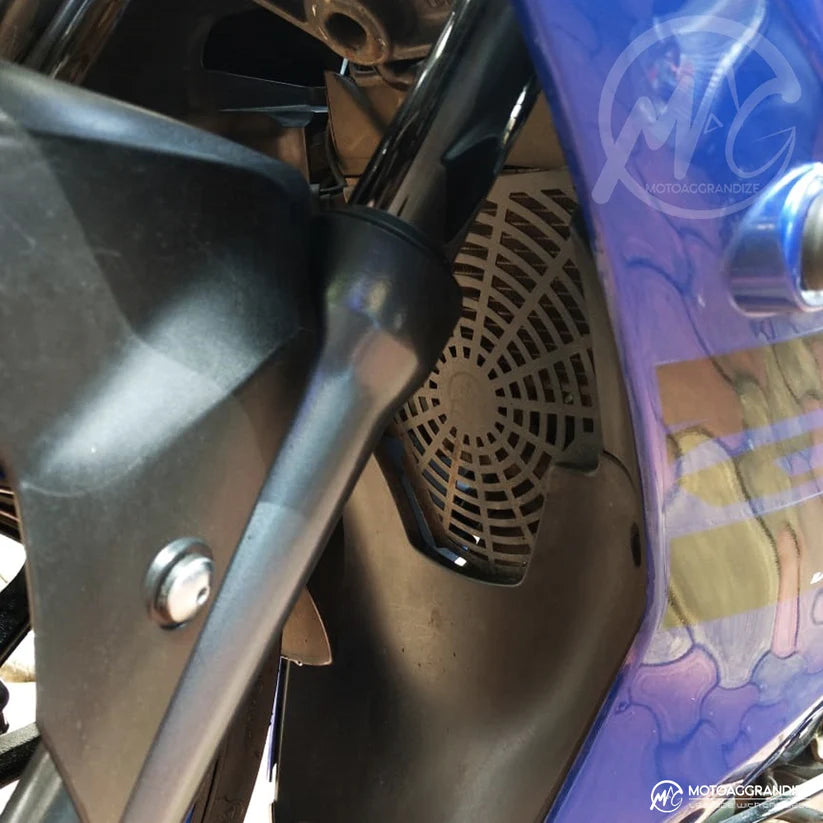 Motoaggrandize Radiator guard for Yamaha R15v3 | R15S