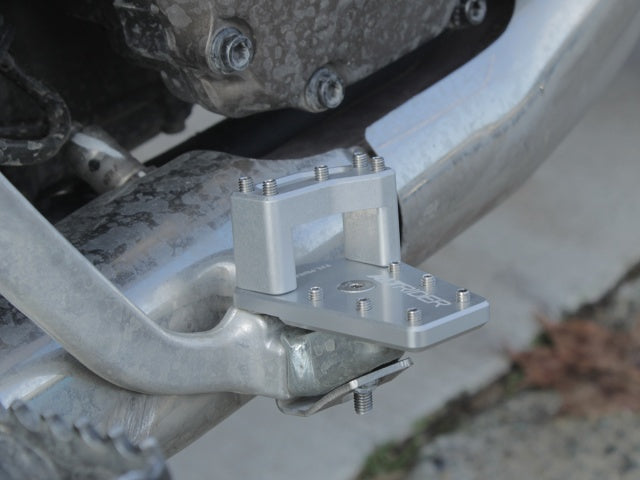 AltRider DualControl - 25.4mm Riser for Honda CRF1000L and CRF1100L Africa Twin/ ADV Sports - Silver