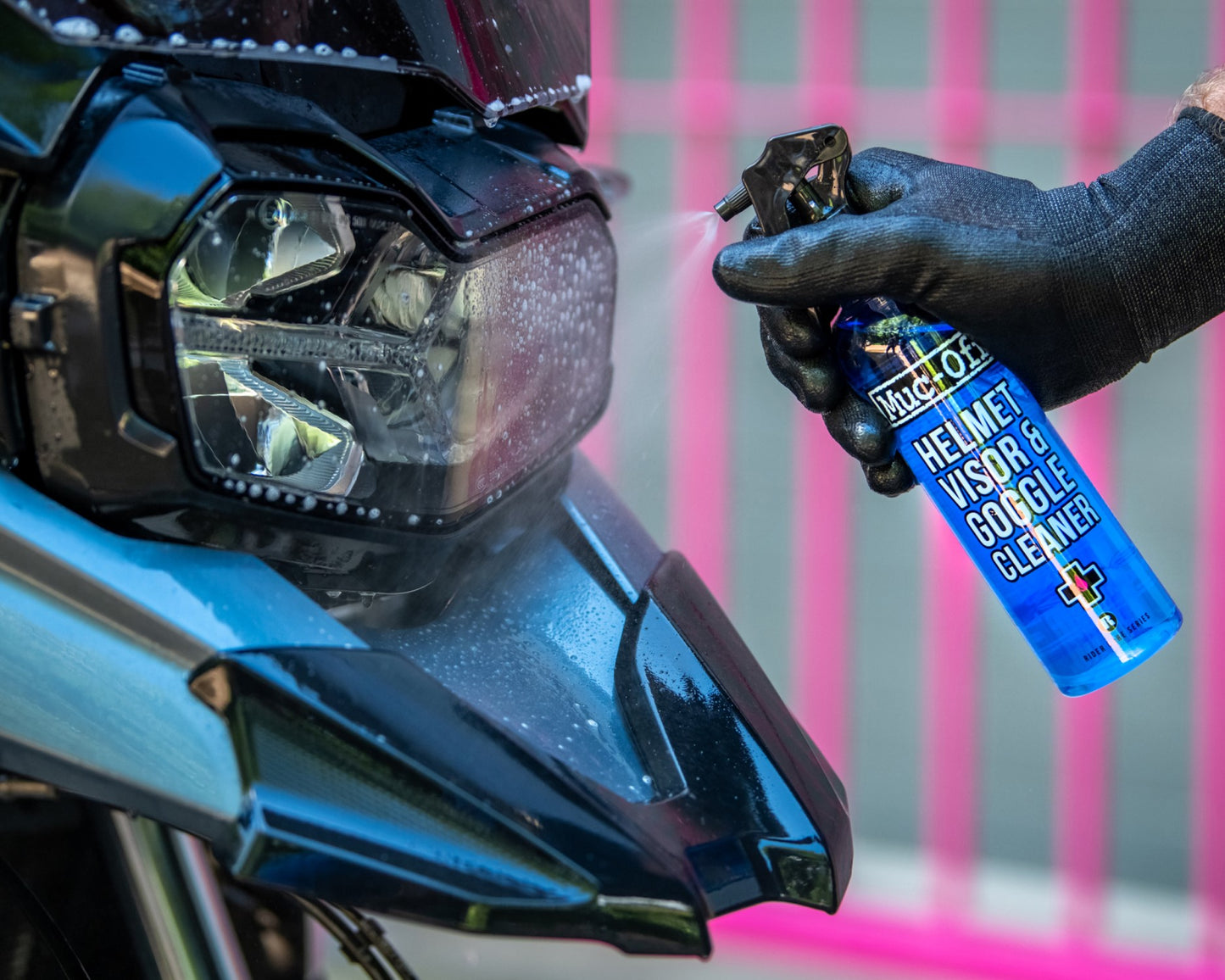 Muc-Off Helmet, Visor & Goggle Cleaner – 250ml