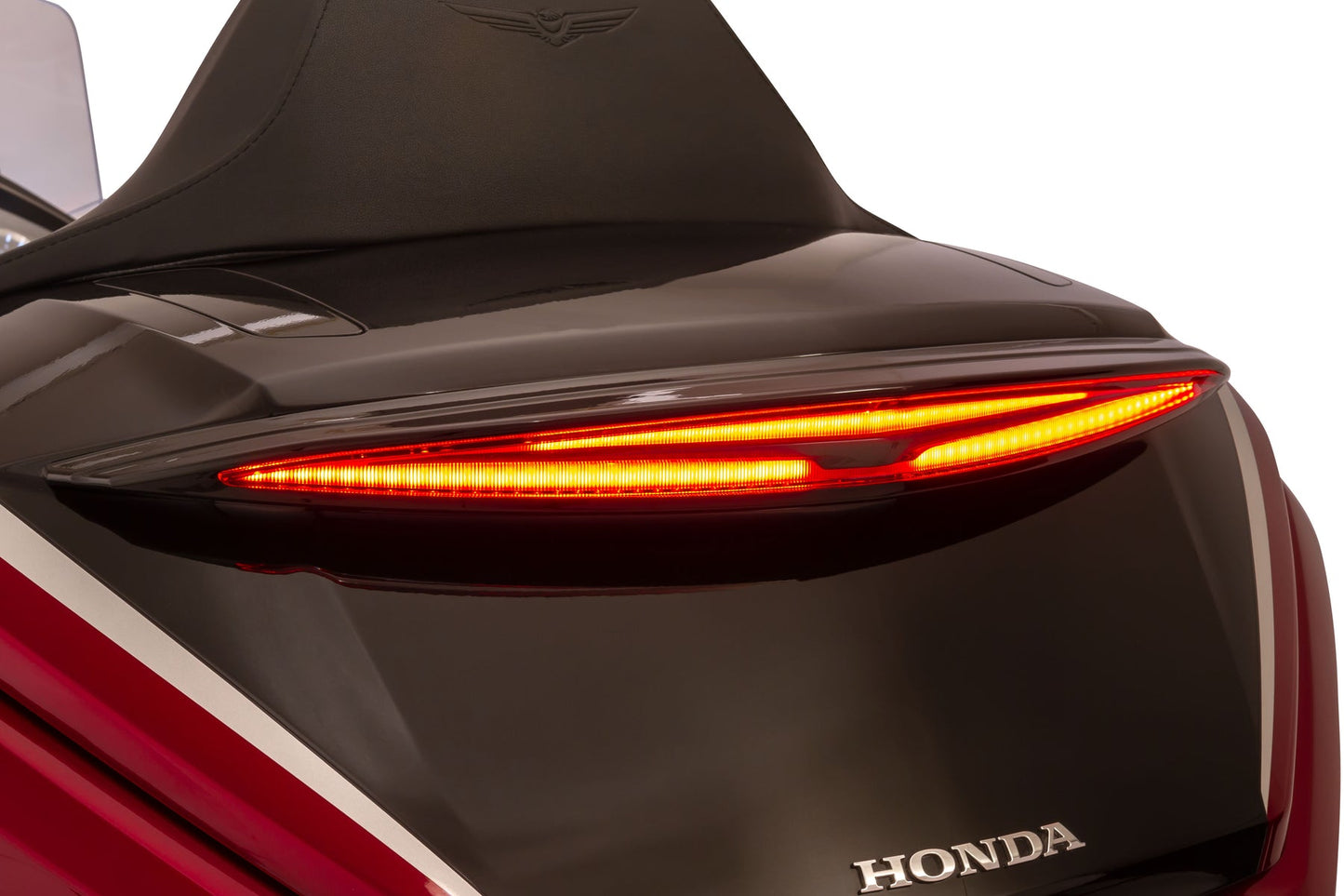 GOLDSTRIKE LED TRUNK LIGHT WITH LIGHTSTRIKE™ LIGHTING