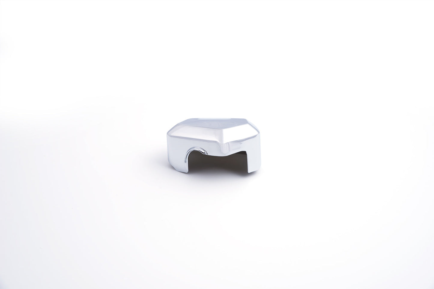 GOLDSTRIKE CHROME FRONT BRAKE MASTER CYLINDER COVER BY TWINART