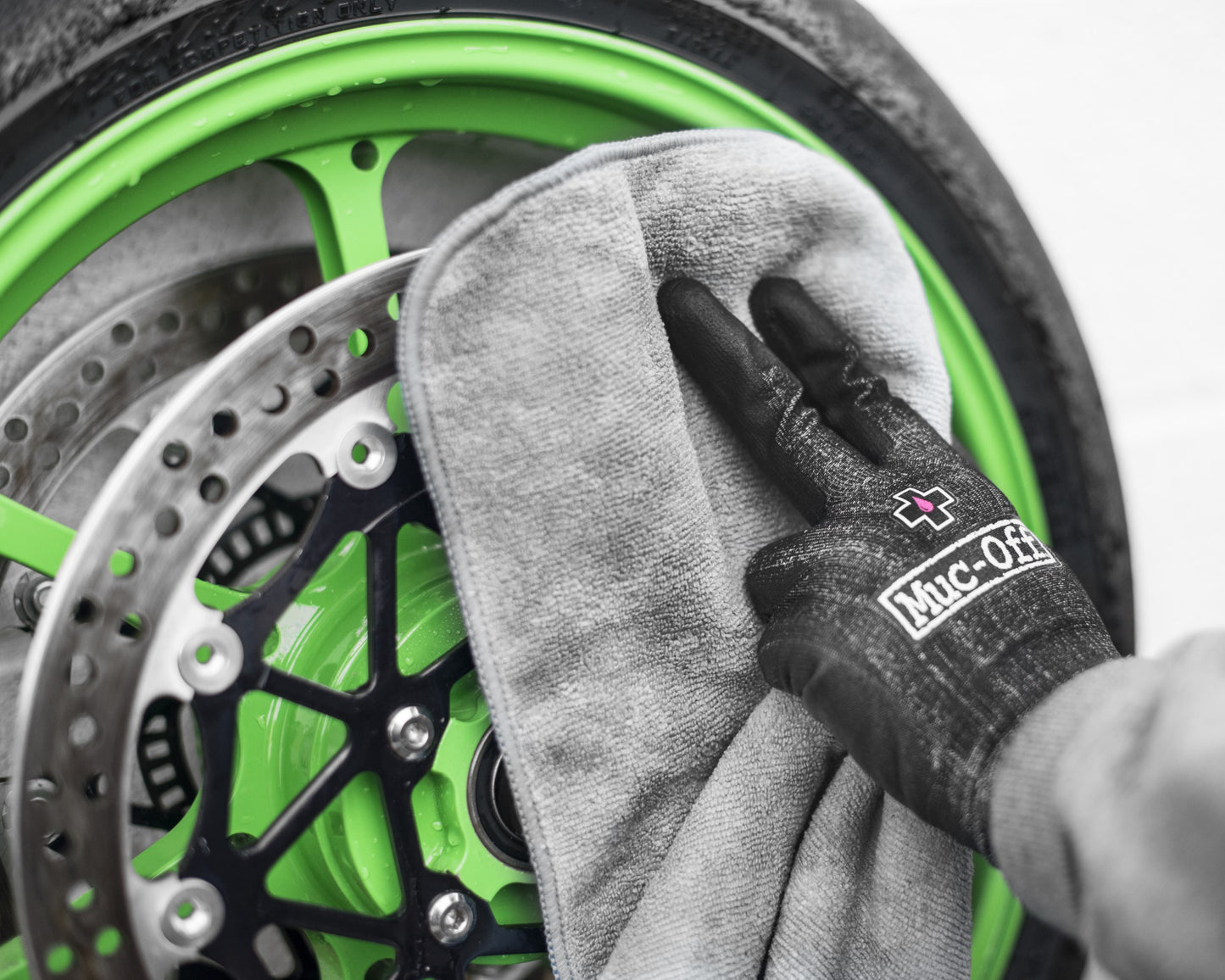 Muc-Off Premium Microfibre Polishing Cloth