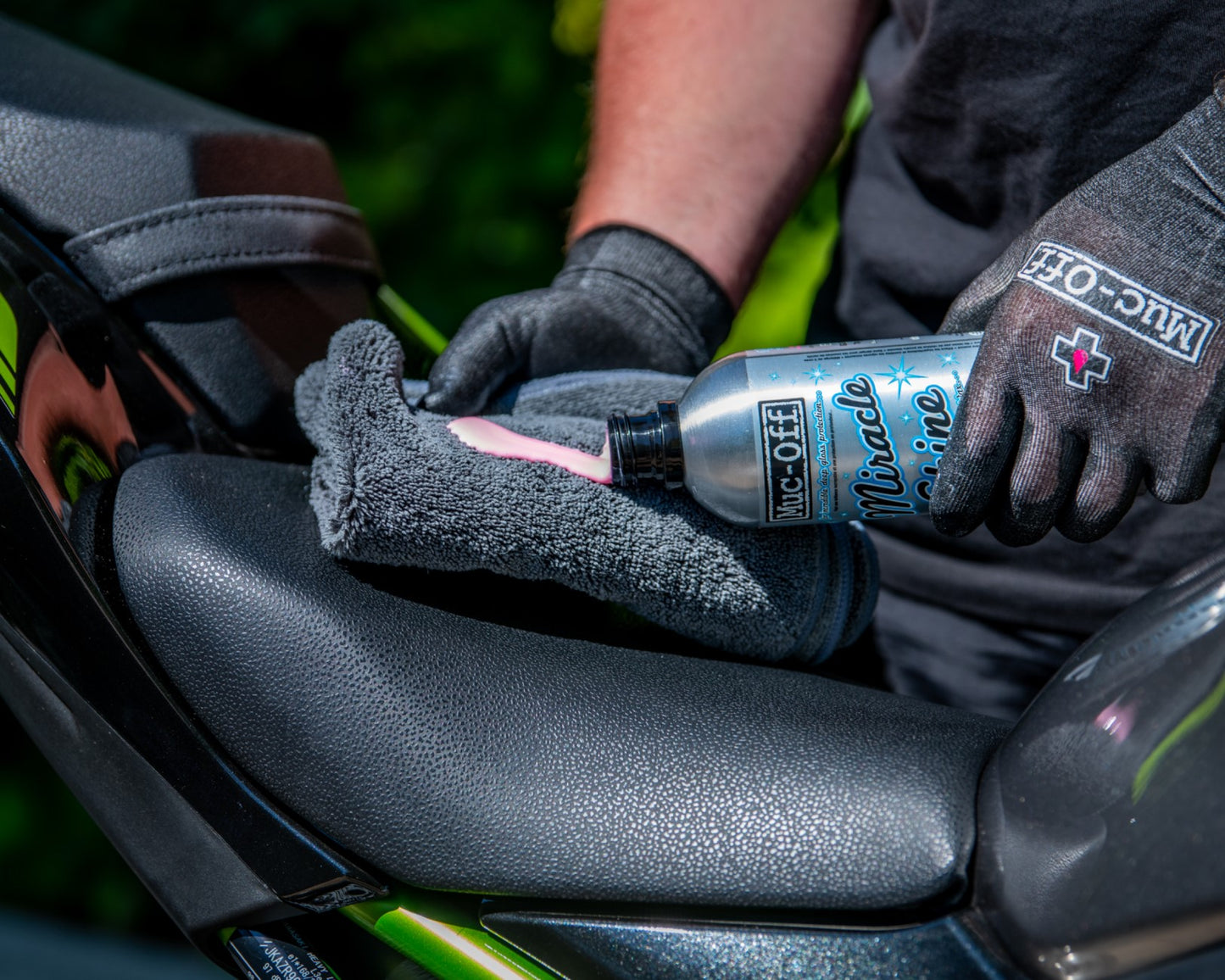 Muc-Off Miracle Shine Motorcycle Polish – 500ml