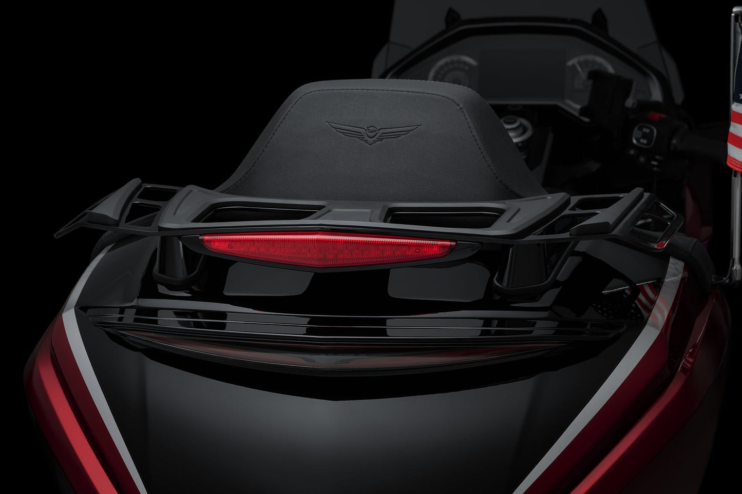 GOLDSTRIKE LUGGAGE RACK