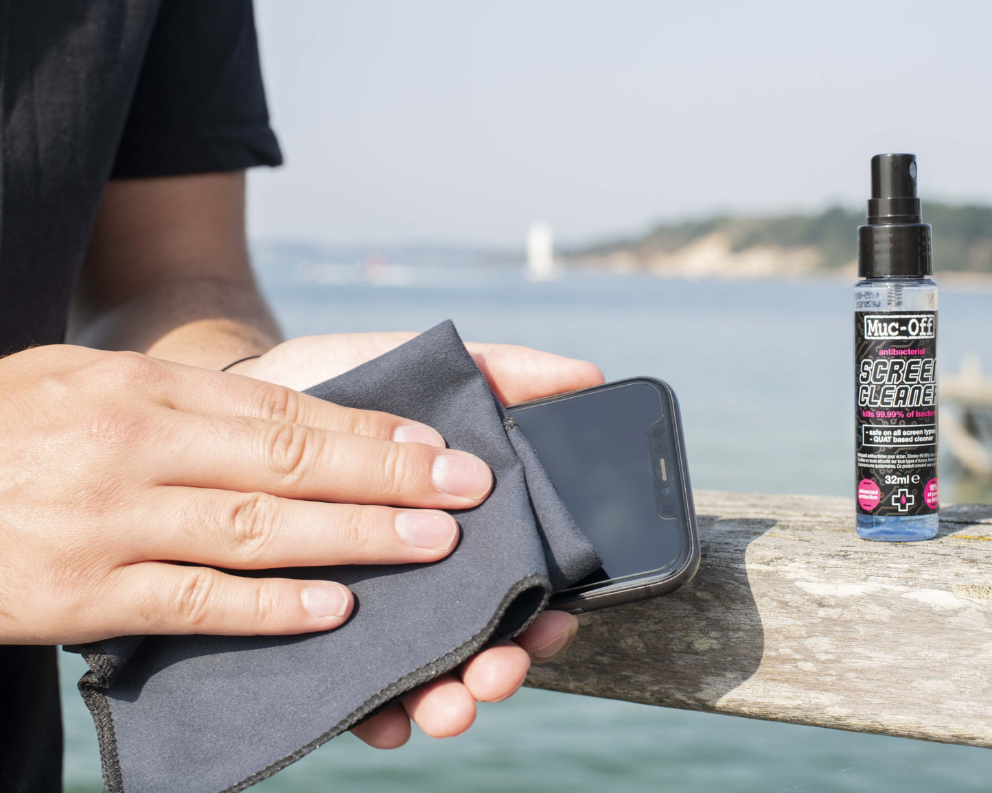 Muc-Off Antibacterial Screen Cleaner – 32ml