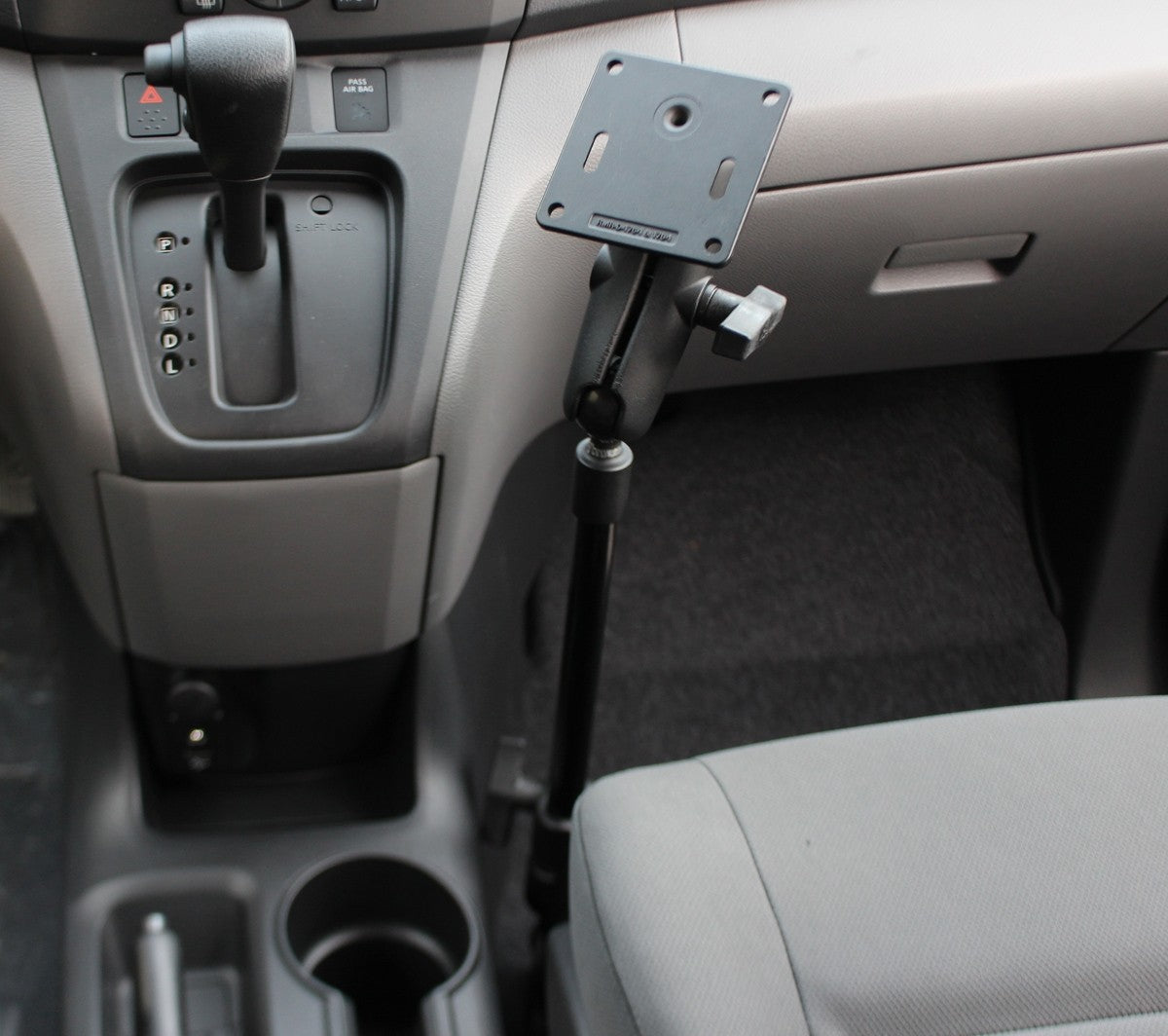 RAM Universal No-Drill™ RAM POD HD Vehicle Mount with Double Socket Arm & 3.625" Square Base (VESA 75mm X 75mm Hole Pattern)