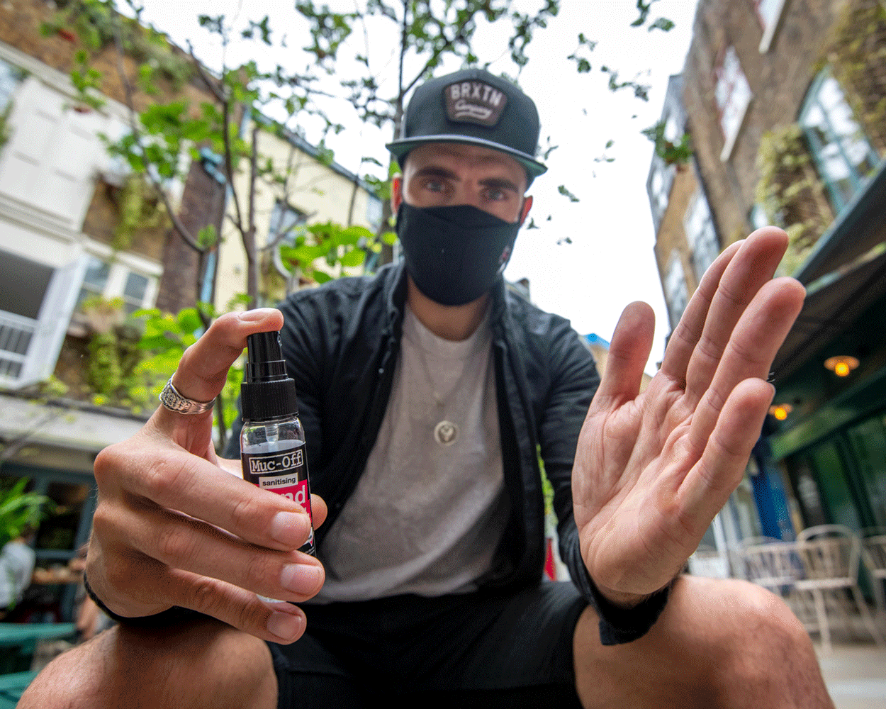 Muc-Off Antibacterial Sanitizing Hand Spray – 32ml