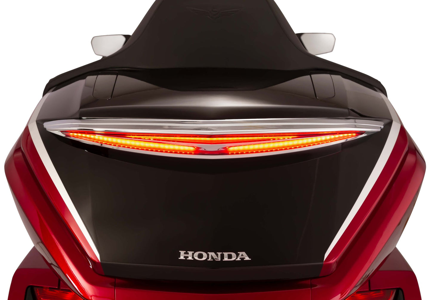 GOLDSTRIKE LED TRUNK LIGHT WITH LIGHTSTRIKE™ LIGHTING
